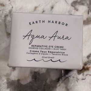 Earth Harbor Aqua Aura Reparative Eye Creme